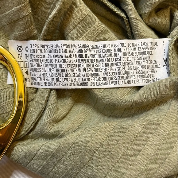 Forever 21 size small green jumpsuit - Picture 6 of 6